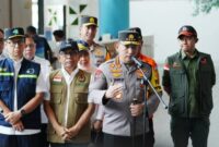 Kapolri Jenderal Listyo Sigit ungkap fakta terbaru soal ledakan di Masjid SMAN 72. (Instagram/listyosigitprabowo)