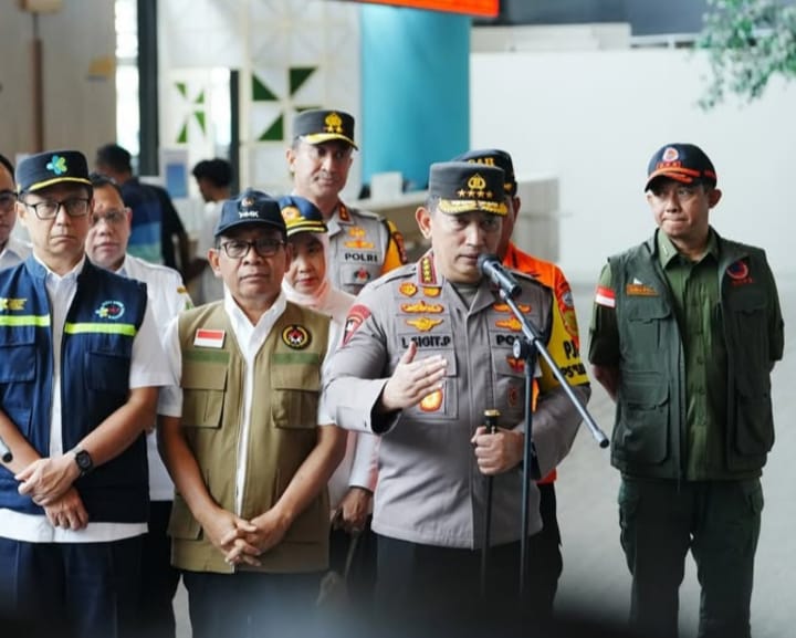 Kapolri Jenderal Listyo Sigit ungkap fakta terbaru soal ledakan di Masjid SMAN 72. (Instagram/listyosigitprabowo)