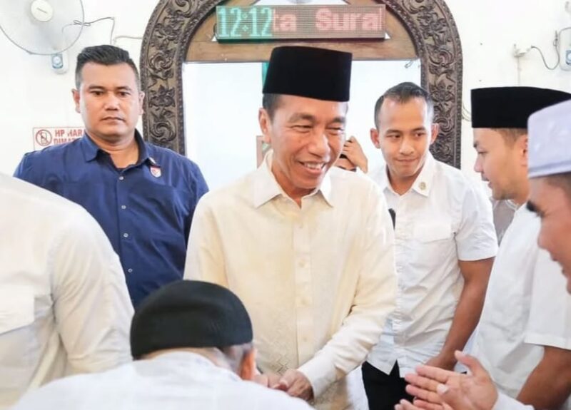 Mantan Presiden RI, Joko Widodo buka suara soal pro dan kontra wacana gelar pahlawan nasional untuk Soeharto dan Abdurrahman Wahid. (Instagramjokowi)