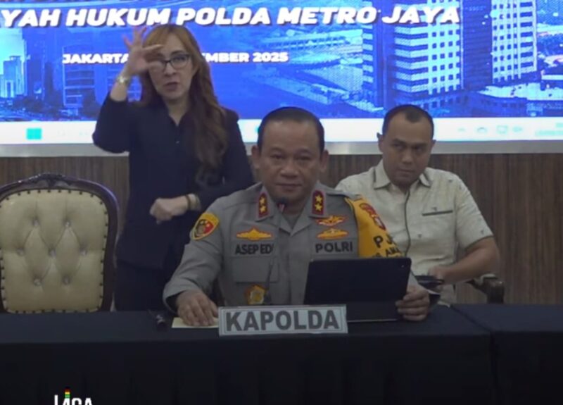 Tangkapan layar - Kapolda Metro Jaya, Irjen Pol Asep Edi Suheri menyebut belum ada korban meninggal dari insiden ledakan yang terjadi di masjid SMAN 72 Kelapa Gading. (Dok Polda Metro Jaya)