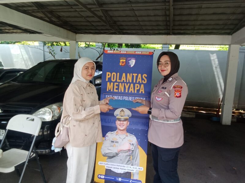 Polantas Menyapa di Samsat Cimareme.