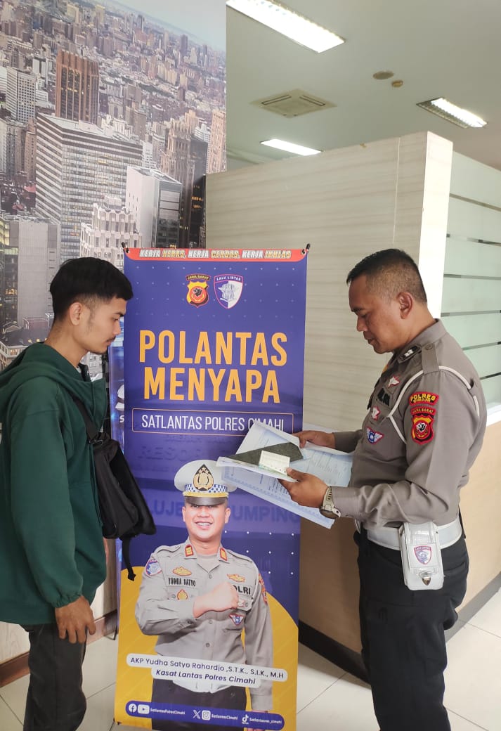 Polantas Menyapa di Samsat Cimahi. (Istimewa)