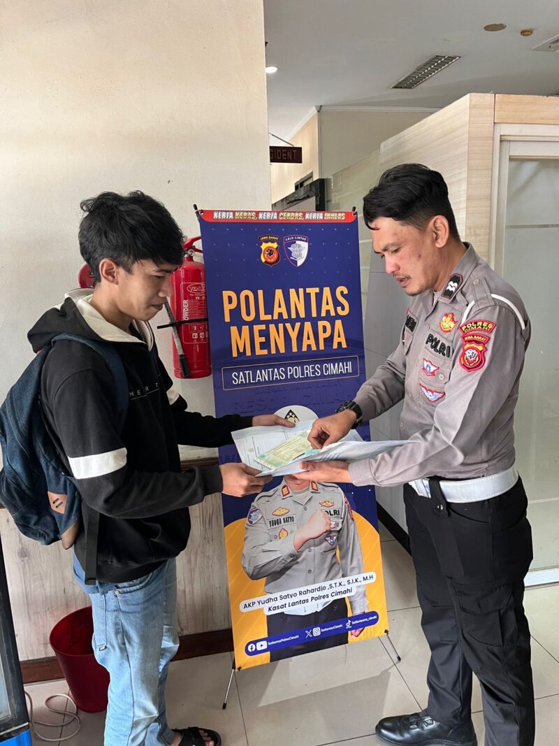 Polantas Menyapa di Samsat Cimahi. (Istimewa).