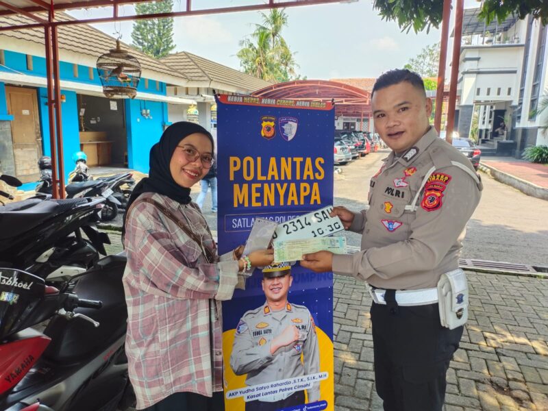 Polantas Menyapa Samsat Cimahi. (Istimewa)