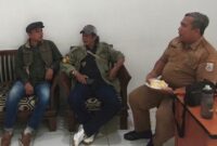 Dari Kiri Ke Kanan : Pram (Sekretaris Cobra), Deddy Supriadi (Ketua Umum Cobra) dan Kepala Bidang Penataan Hukum Lingkungan, DLH Kota Cimahi, Ario Wibisono.