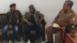 Dari Kiri Ke Kanan : Pram (Sekretaris Cobra), Deddy Supriadi (Ketua Umum Cobra) dan Kepala Bidang Penataan Hukum Lingkungan, DLH Kota Cimahi, Ario Wibisono.