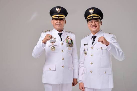 Walikota dan Wakil Walikota Cimahi. (JDIH Kota Cimahi)