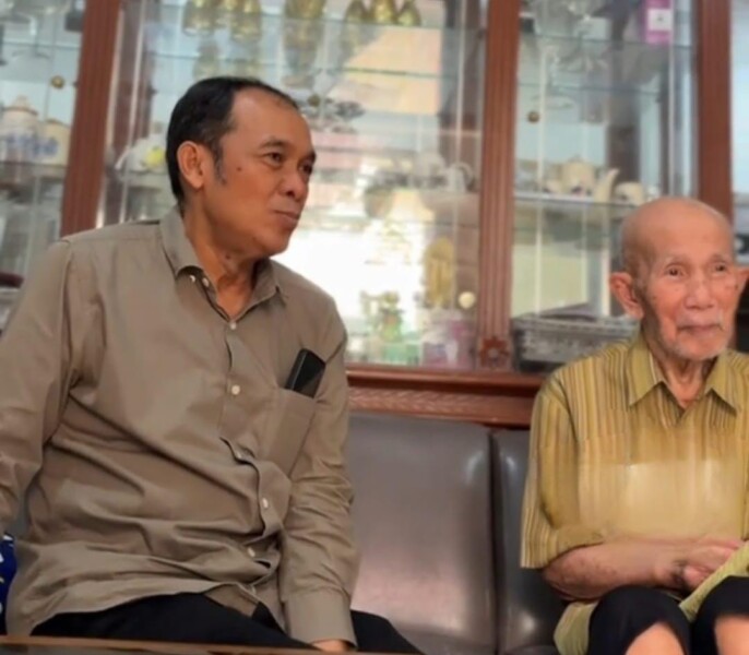 Wali Kota Cimahi, Ngatiyana Bersama Endun Mantan Staffnya Semasa Aktif Menjadi TNI AD. (Istimewa)