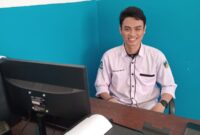 Ket Gambar :
Kepala Dapur SPPG Yayasan Anak Indonesia Emas, Adryan Lauren lumi, saat memberi keterangan dalam acara launching,  Selasa (31/3/2026)