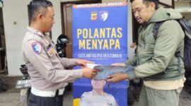 Kegiatan Polantas Menyapa di Samsat Cimahi.